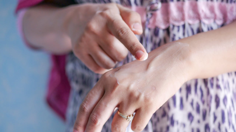 5 Tips Memilih Body Serum yang Bagus Sesuai Jenis Kulit