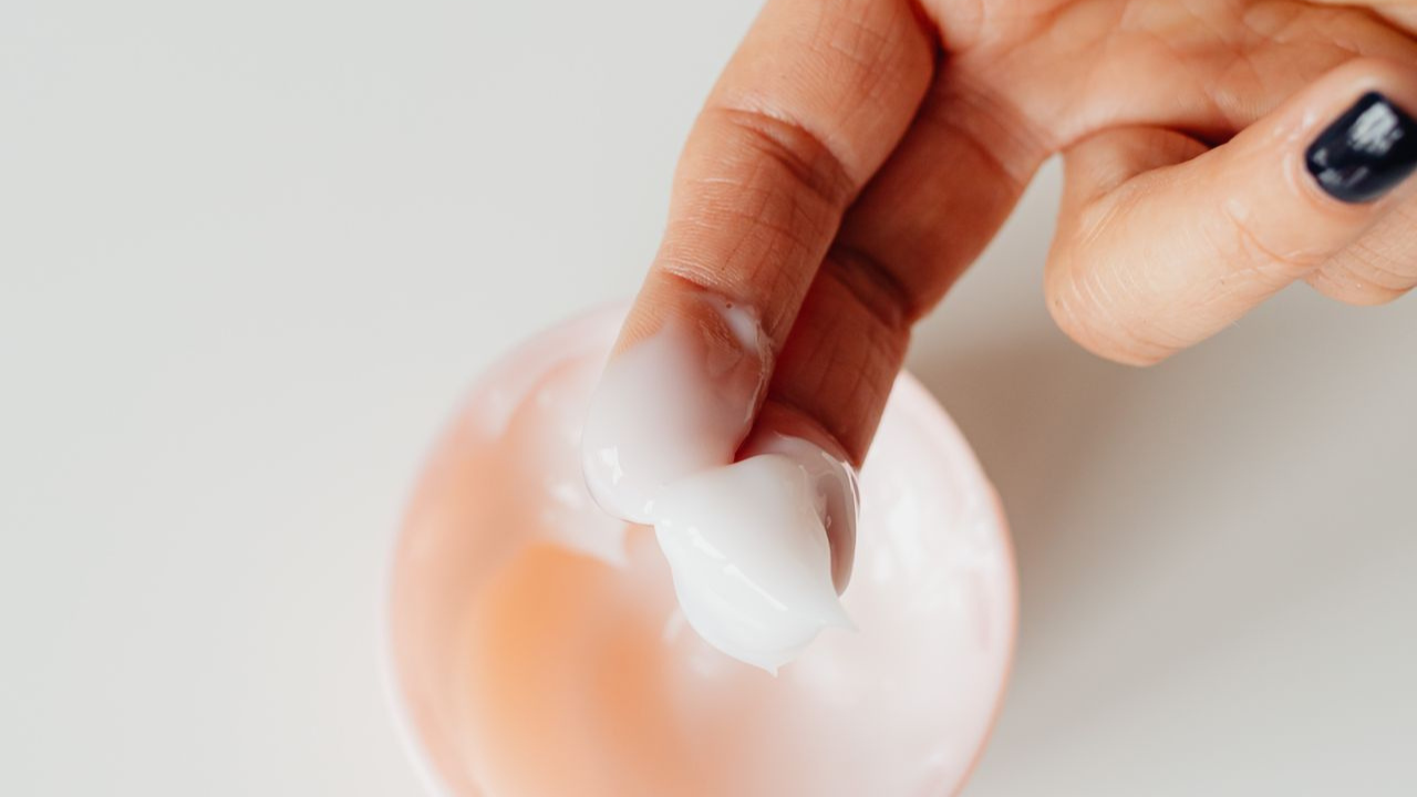 Aman Buat Muka Jerawatan? Cek Dulu Moisturizer Ay's On You Sebelum Beli!