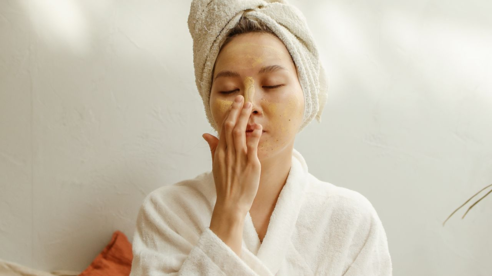 Tanda-Tanda Moisturizer Cocok dengan Skin Barrier Kamu